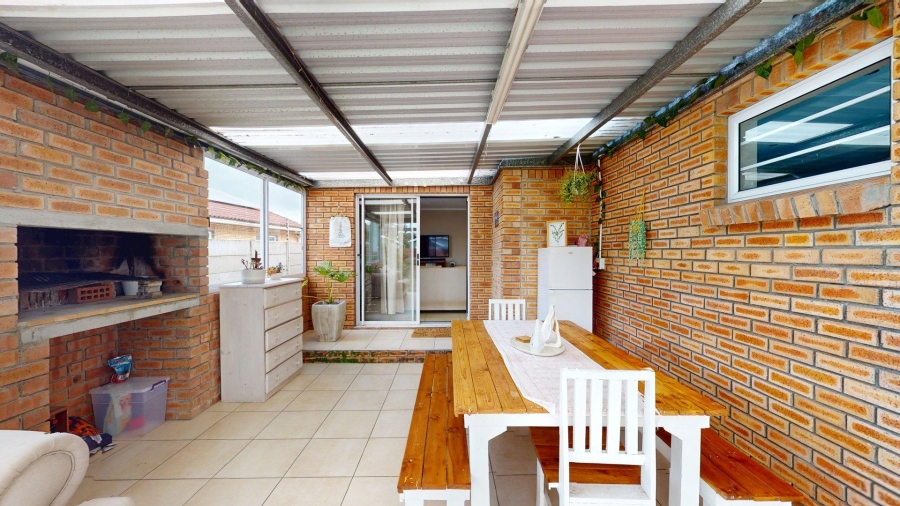 3 Bedroom Property for Sale in Pinelands Eastern Cape